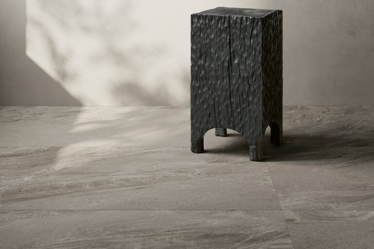 Ceramiche-Coem_Fluida_Graphite_pavimento-per-interni-gres-porcellanato
