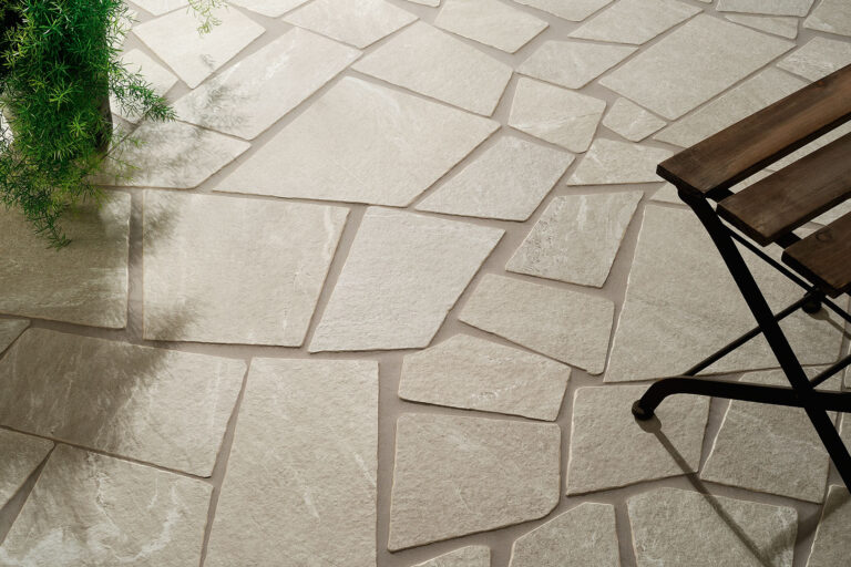 Piastrelle-da-esterni_Ceramiche-Coem_Cardoso_Beige-Palladiana-Strutturato-Burattato-1