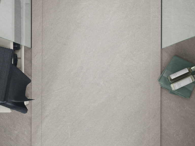 QYMH1487BI57110_IMAGINE_45_AMBIENTE_DETALLE_KLIFF_GREIGE_100X250_PD_IMAGINE_EVOLUTIO_SZ8