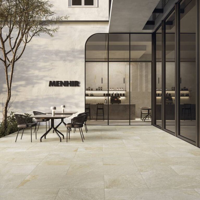 SUPERGRES_Coverings25_Menhir_Sand_ESTERNO-thumbnail-1440x800-70